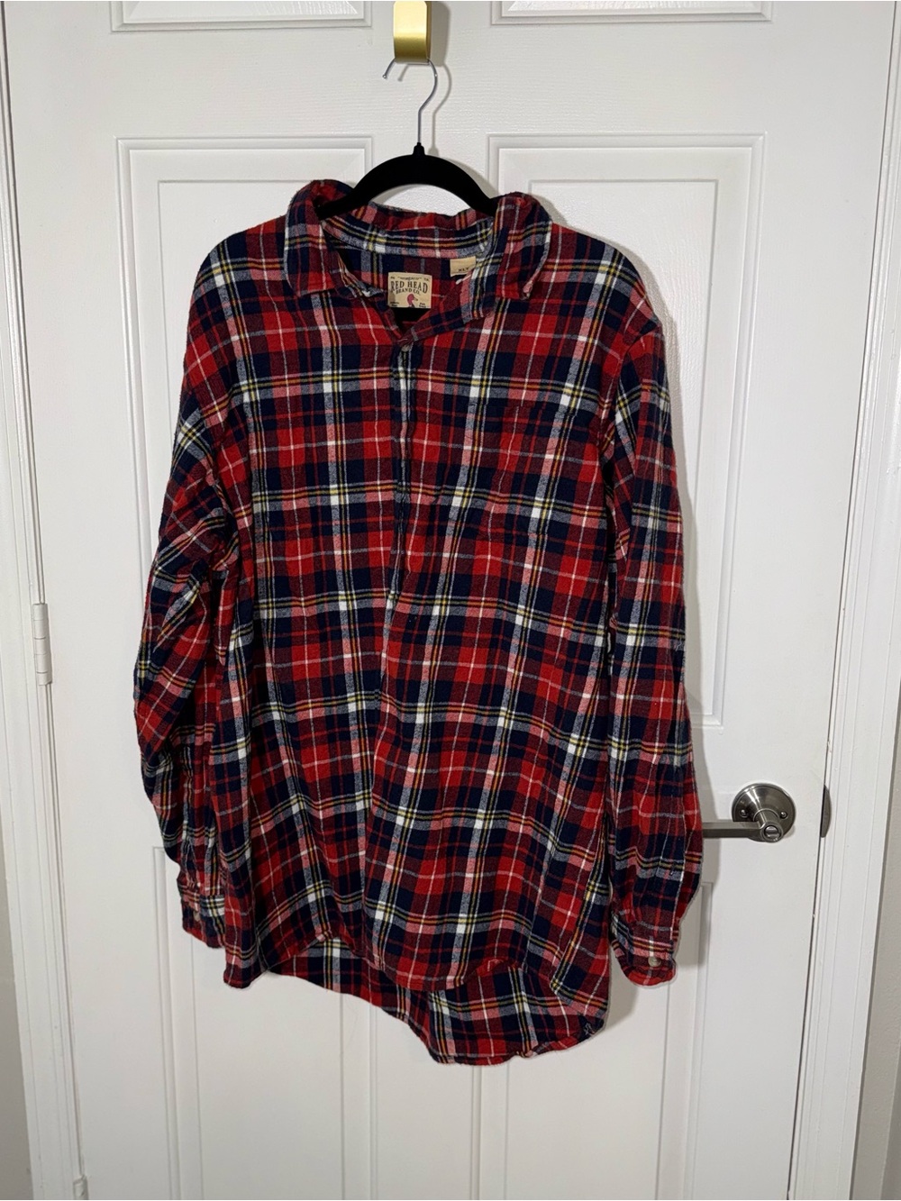 RedHead Men's Red Navy Cream Plaid Button-Down Shirt